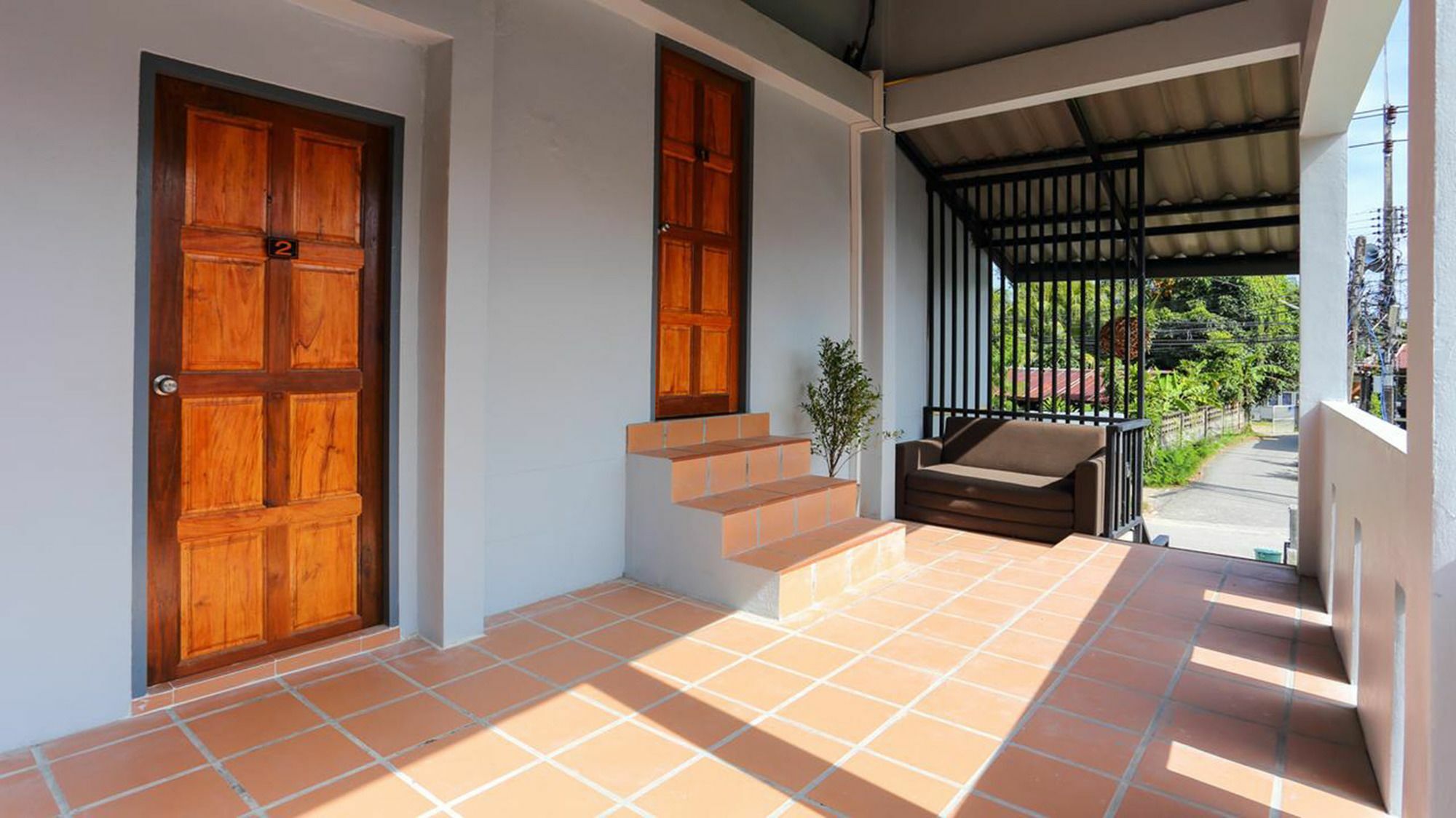 Bangtao Guest House Phuket Exterior photo